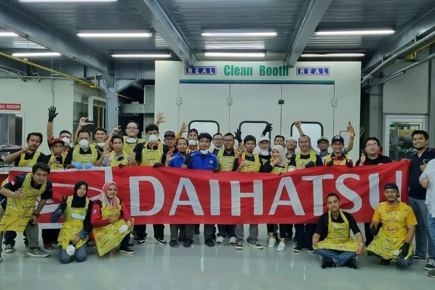 Daihatsu Bagi Tips Rawat Cat Kendaraan, Ajak Komunitas Melihat Proses Produksi